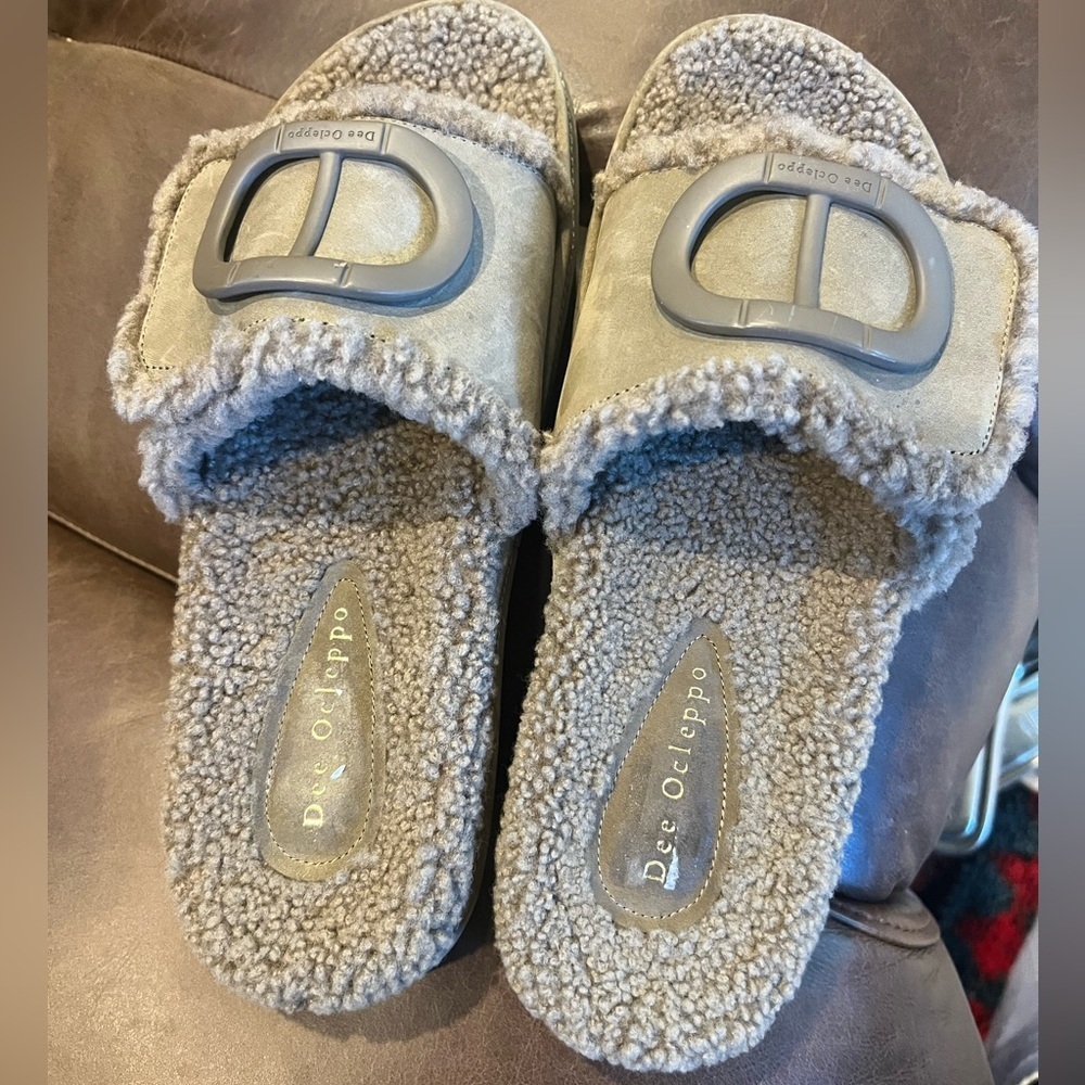 Lima Genuine Shearling Platform Sandal In Green size 10 NWOT - Picture 2 of 5